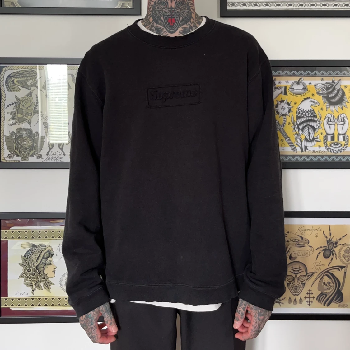 Supreme cut out box logo crewneck