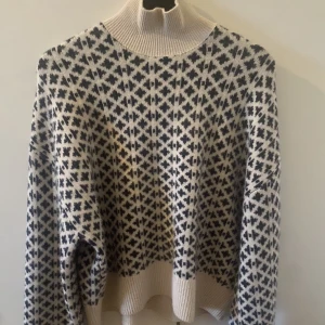 Stickad tröja - Mysig stickad tröja från Lindex, helt ny/prislappen kvar💕