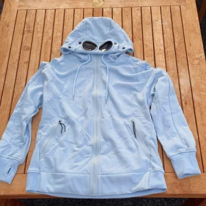 Cp company zip hoodie  - Cp company zip hoodie i  fint skick Strlk XL