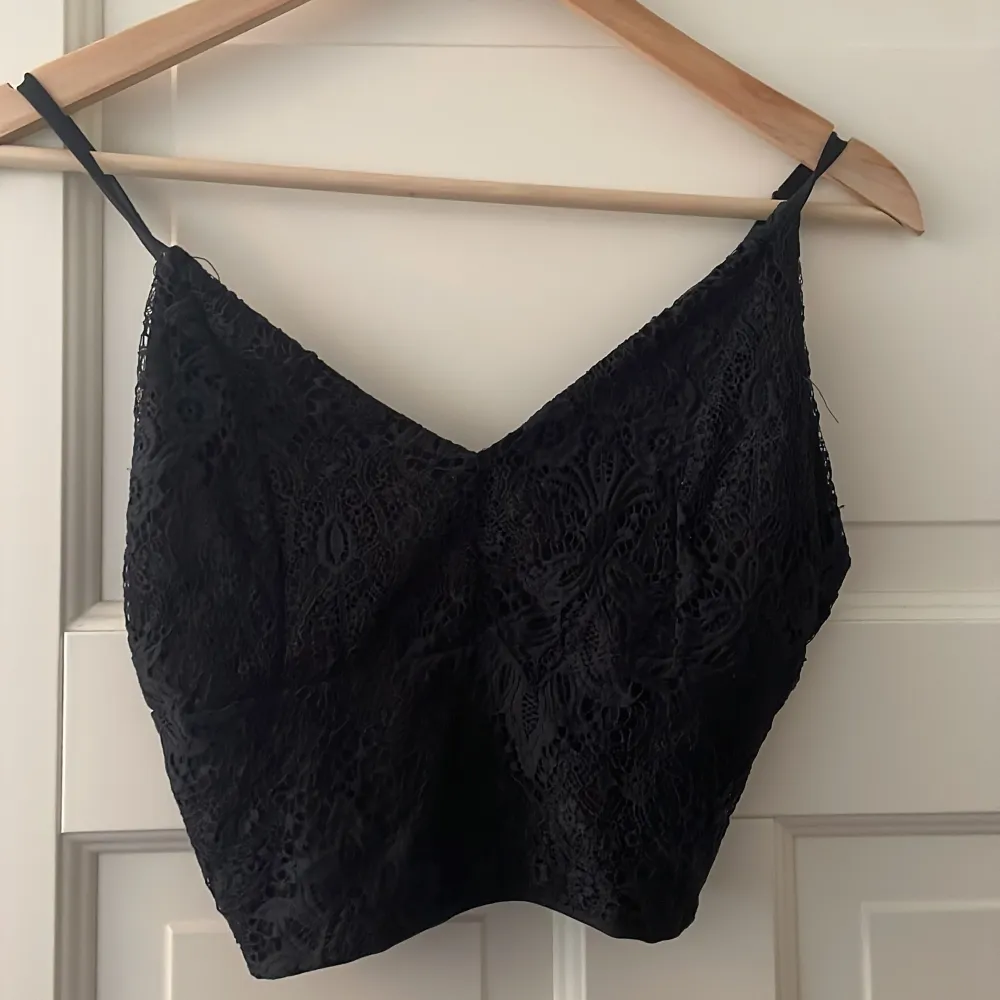 Linne från vinbok som är sparsamt använd! pris kan diskuteras💗💗. Yläosat.