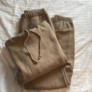 Mjukisset  - Mjukisset från only, använd fåtal gånger, fortfarande i mycket gott skick 