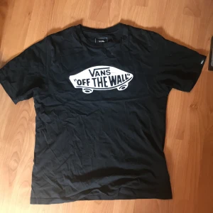 Vans tröja (barn)  - En gammal vans tröja som är för liten för mig. 