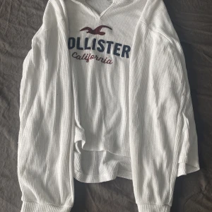 Tröja  - Tröjan är i bra skick 