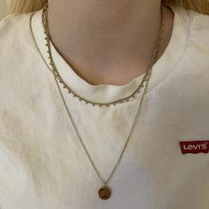 guldigt halsband från H&M, 15kr