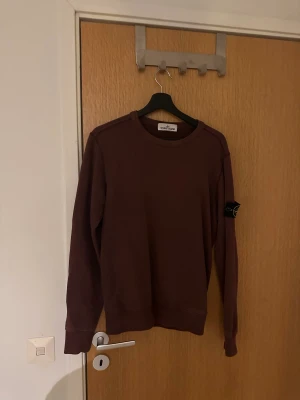 Stoneisland sweatshirt  - Stoneisland sweatshirt i storlek S. Skick 8/10