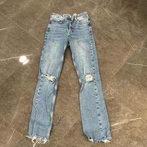 Zara jeans, flare str 32