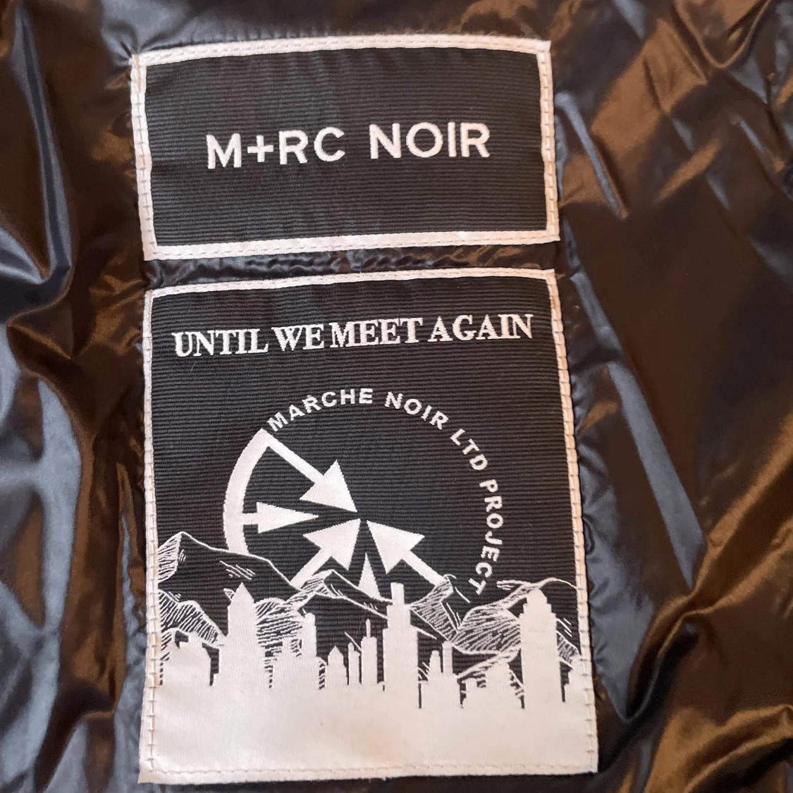 M+RC NOIR Väst - 91