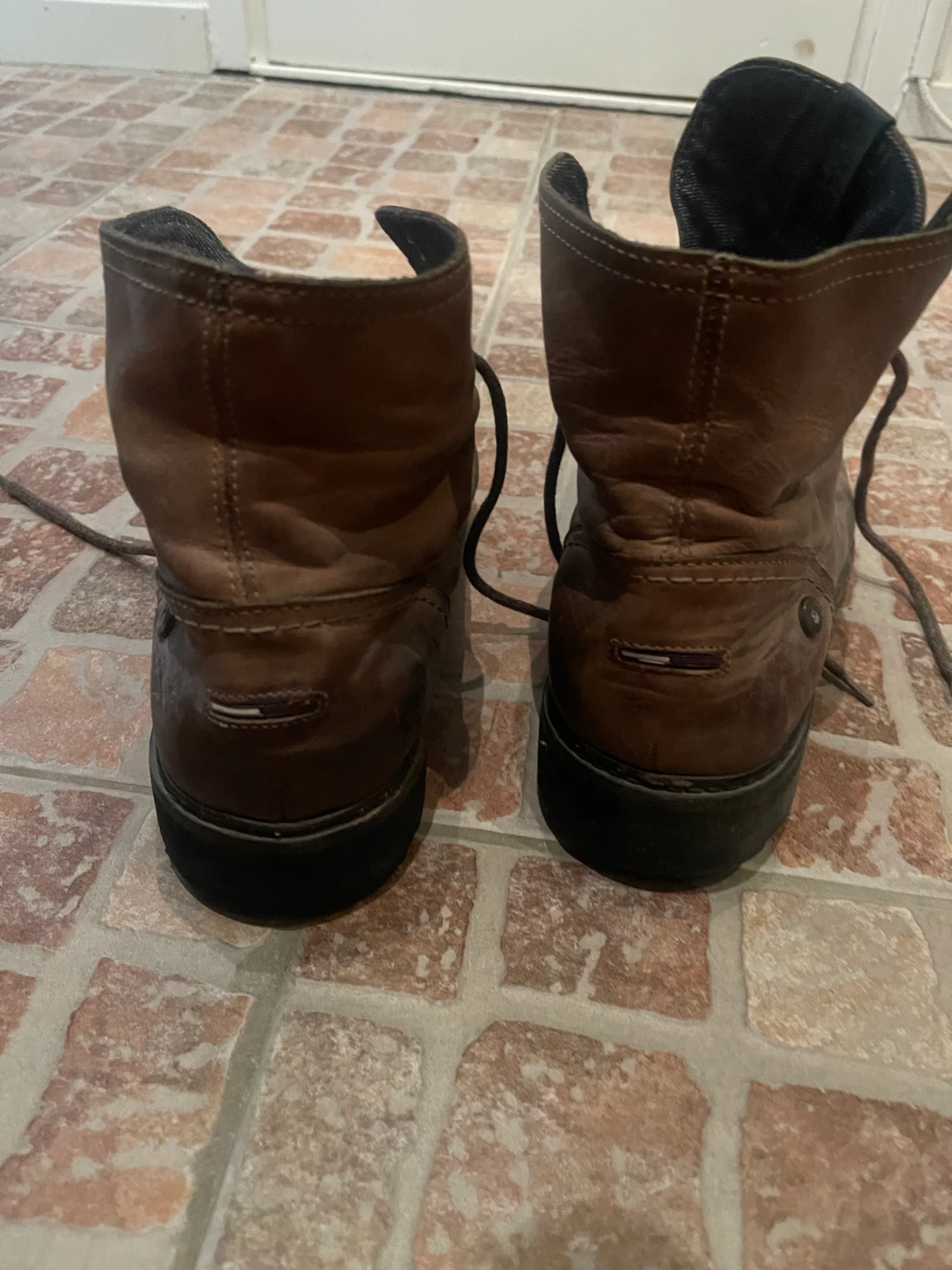 Hilfiger kängor  - 90