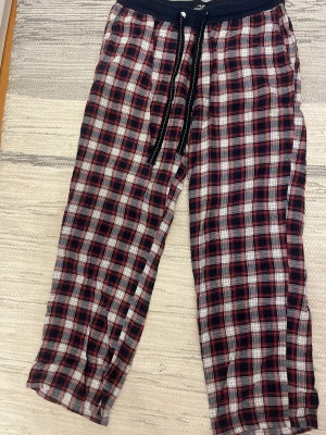 Pyjamasbyxor  - Köpta på herravdelningen på Kappahl 💗 de har tyvärr blivit för korta för mig, men jätteskönt material 💗