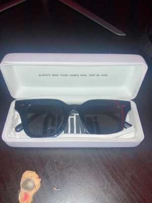 Chimi glasögon  - Snygga chimi glajor 04 svart  Skriv vid frågor 