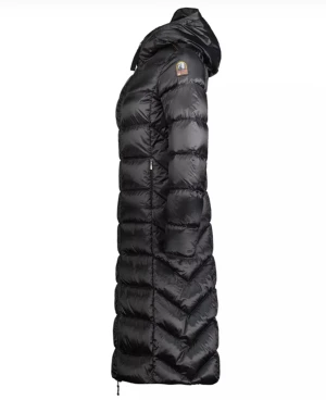 Parajumpers Leah - Parajumpers Leah jacka. Prislapp och galge finns kvar. Köpt på Johnells. 