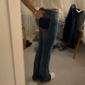 Jeans utan ficka  - Superfina zarajeans som jag tagit bort en ficka på⭐️⭐️så unika o passar till allt