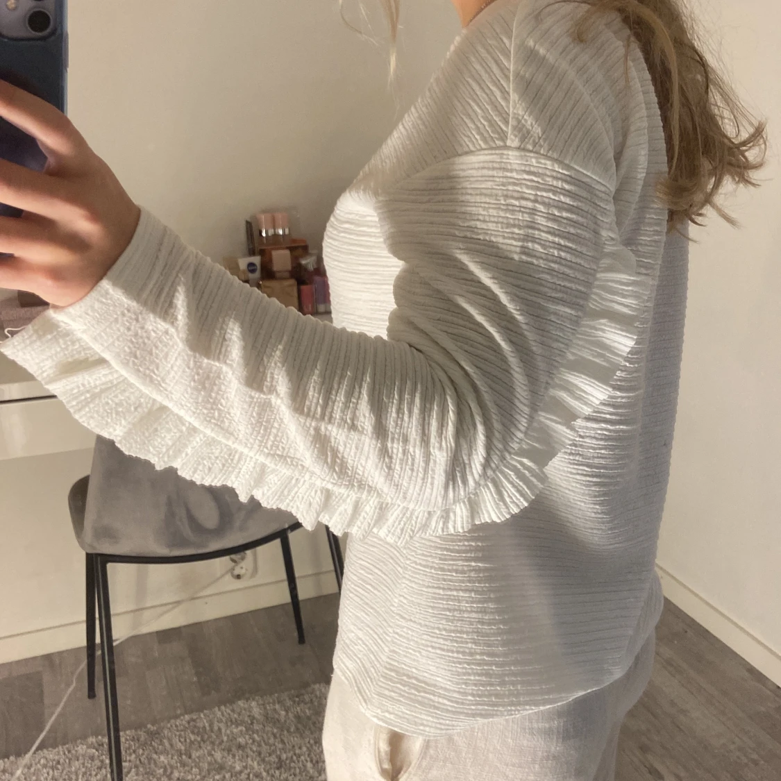 Tröja med volang  - 91