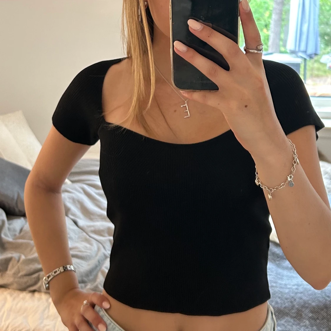 Svart ribbad T-shirt 