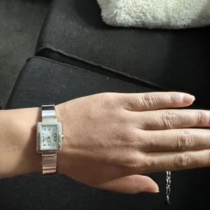 Klocka - Rostfri klocka från Quartz. Saknar batteri