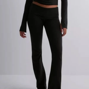 Yoga pants - Jättefina yogapants från Nelly i strl XS, köpta för 299❤️