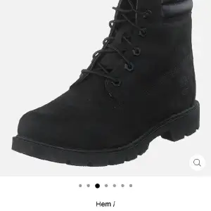 Timberlandskor använda enstaka gånger. I mycket gott skick. Storlek 36  Inköpspris ca 1500kr.  Går att hitta för runt 1000kr i nypris. Säljs för 700kr