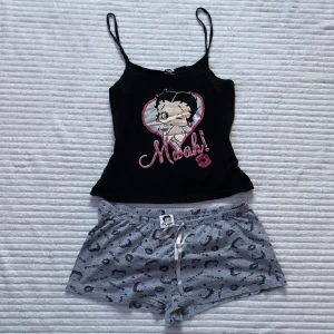 Pyjamas sett - Söt pyjamas!!🩷🩷