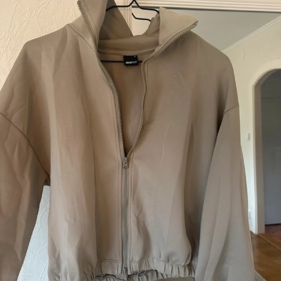 Beige tröja/jacka - 91