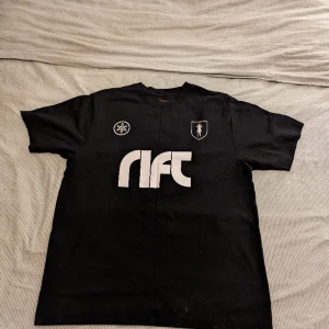 Rift t-shirt - T-shirt köpt på första Rift festivalen. Aldrig använd 