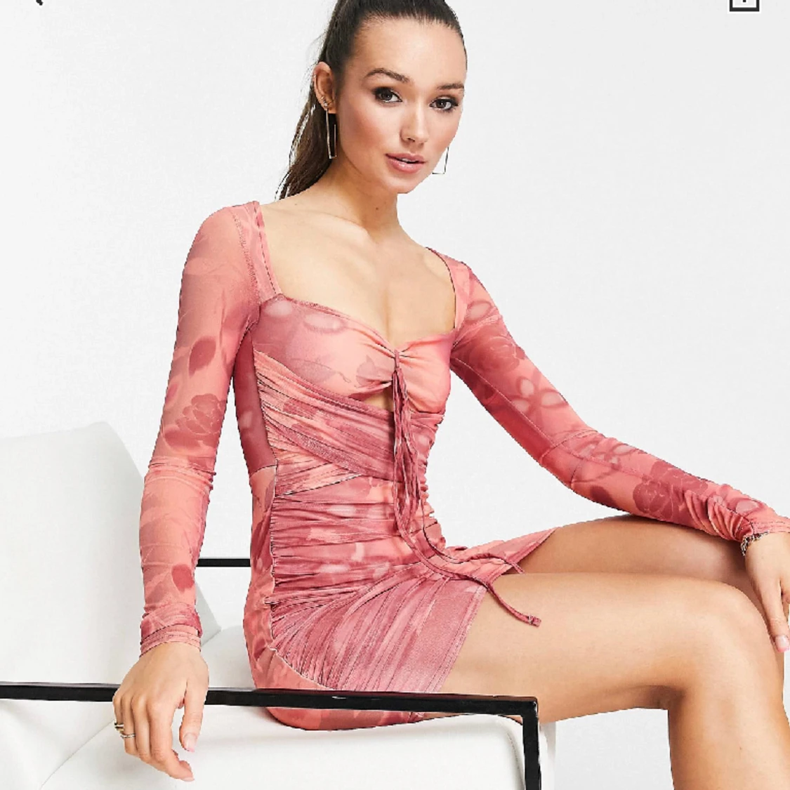 Rosa miniklänning - 91