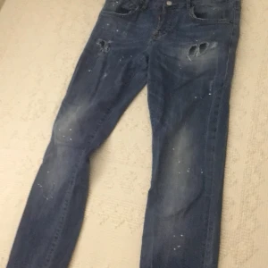 Dsquared2  - Good quality 