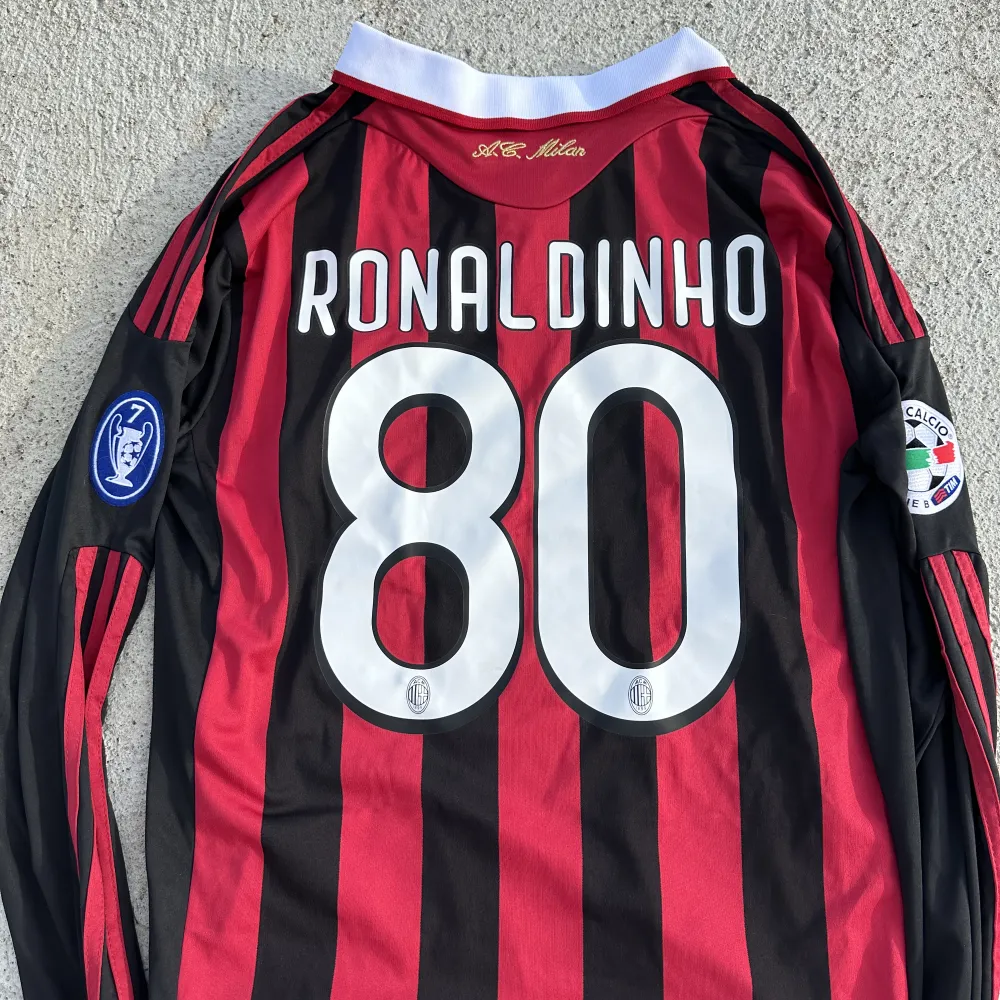 Säljer denna feta Ronaldinho törja 🇧🇷  Storlek m. T-shirts.