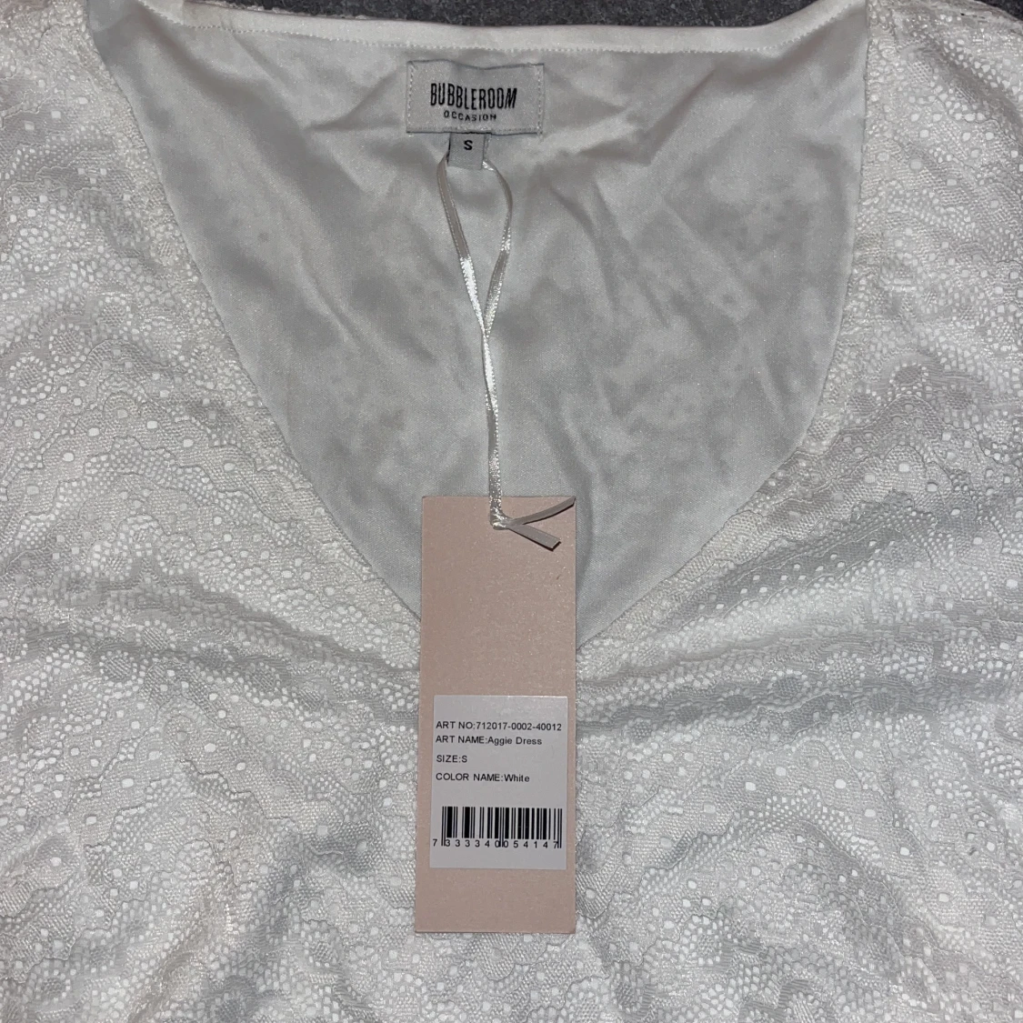 Oanvänd bubbleroom studentklänning  - 91