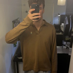 Stüssy tröja  - Långärmad oversized pike tröja från Stüssy  Strl s men mer som en M/L  Knappt använd 