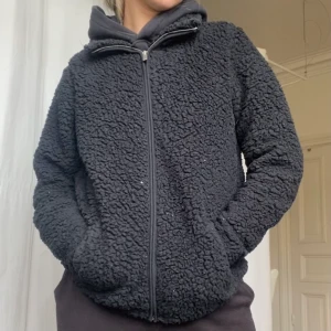 Teddy jacka - Nästan oanvänd, inga defekter och superskön