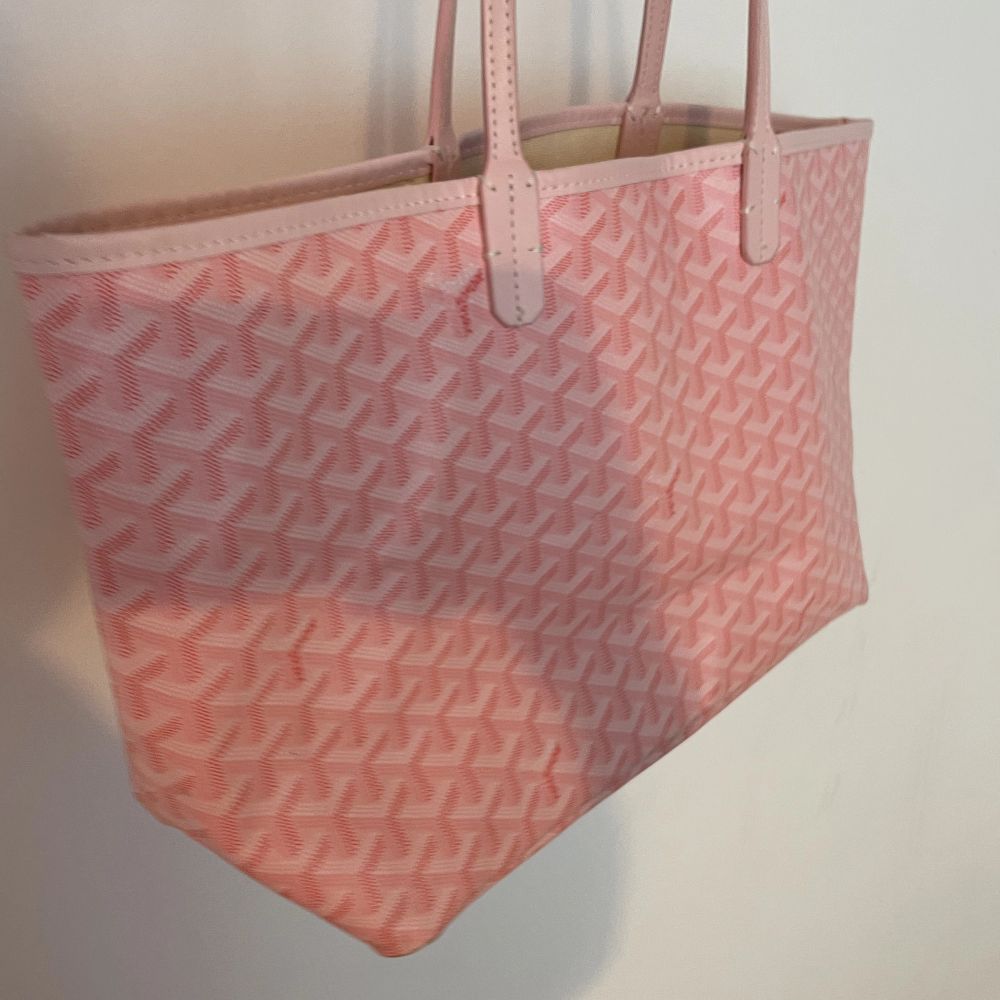 m ✨ on X: the pink goyard bag  / X