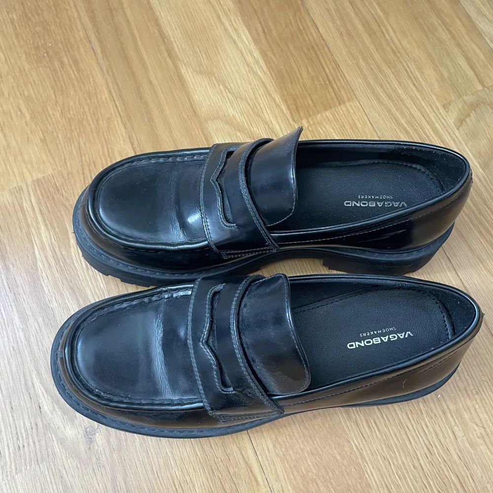 Vagabond cosmo loafers. Näst intill oanvända. . Skor.