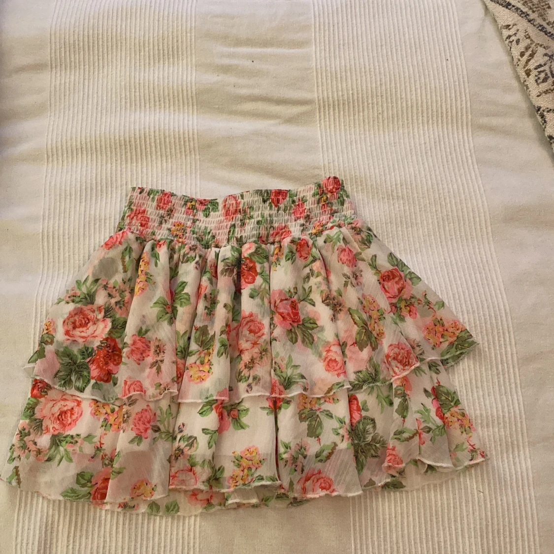 blommig volangkjol - 91