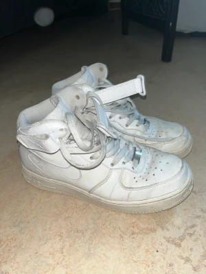 Nike Air - Köpta på humana men kommer inte till användning tyvärr.