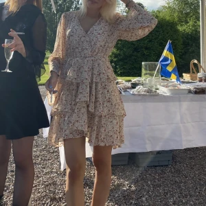 Sommarklänning - köpt på zalando förra året använd en gång! storlek 36/S 