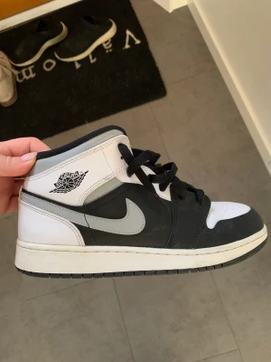 Jordans - Mids som inte kommer till användning, vill bli av med