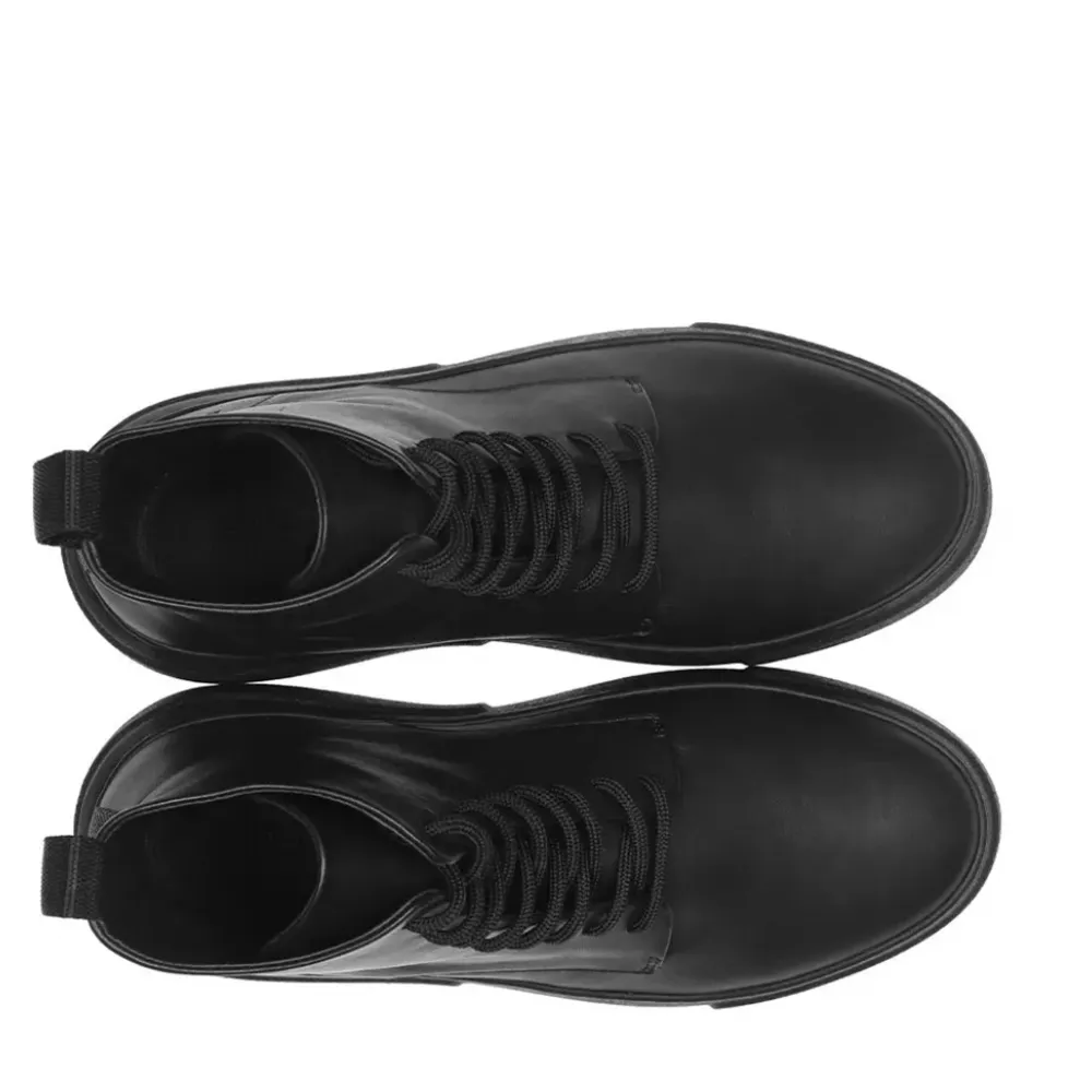 gram skor i läder - Skor i läder - gram 422g Black Leather, strl 38, Nypris ca:2495 kr, Helt nya i kartong och oanvända, Priset kan diskuteras, Det är bara att slå iväg ett meddelande om du har någon fråga om skorna.. Skor.
