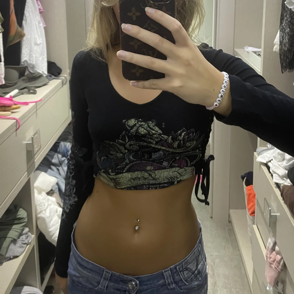 Ed hardy x urban outfitters lång armad tröja