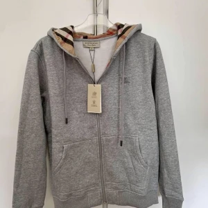 Burbbery kofta  - Helt ny