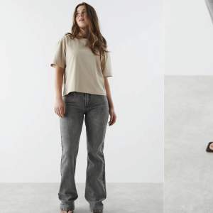 säljer dessa super fina grå flare jeans i petite. använt ca 2-3 gånger. nypris: 500kr 💕💕