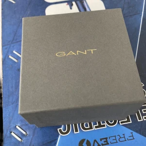 Gant - Har en helt ny gant klocka som jag säljer på grund utav att det inte är min still onödigt köp som jag gjorde. Ny pris är 3990