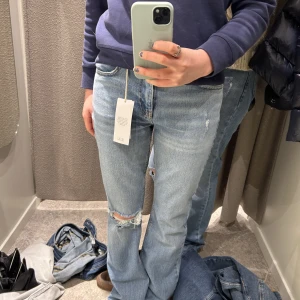 Gina jeans  - Snygga jeans från Gina Tricot. Sparsamt använda! Skriv privat för fler frågor💗