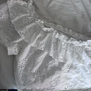 one shoulder topp! - jätte najs!