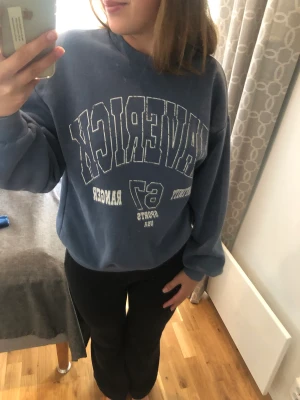 Sweatshirt  - Mjuk och skön tröja från Gina 💕använd ett fåtal gånger 