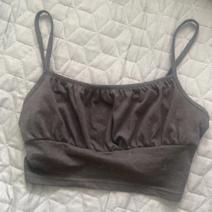En jätte fin svart topp  - Den är svart storlek 164❤️😝