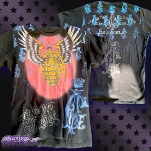 CHRISTIAN AUDIGIER Baggy Tröja Ed Hardy - Christian Audigier tröja som är i nyskick! De flesta rhinestones sitter kvar. 