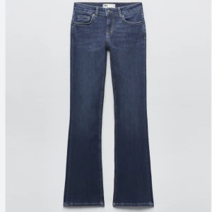 Jeans - Jeans från zara! Hör av dig vid frågor. Frakten ingår inte