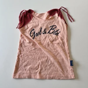 Gul & Blå topp - Vintage rosa topp / linne från Gul & Blå 💕