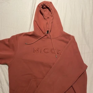 Nicce hoodie  - Nicce hoodie från Marks and brands
