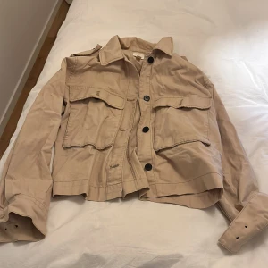 H&M jacka!💗 - I jättefint skick💗